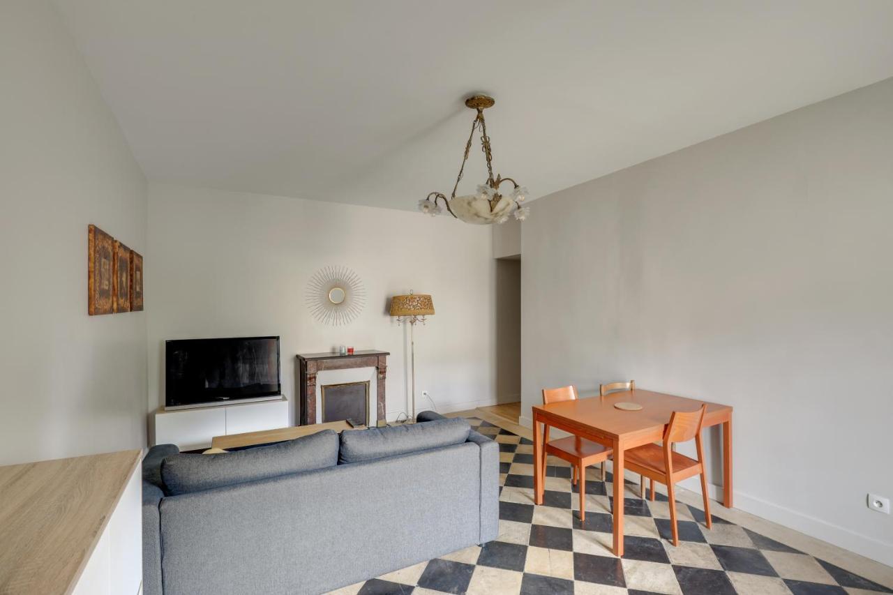 Appartement Le Richelieu à Versailles Extérieur photo